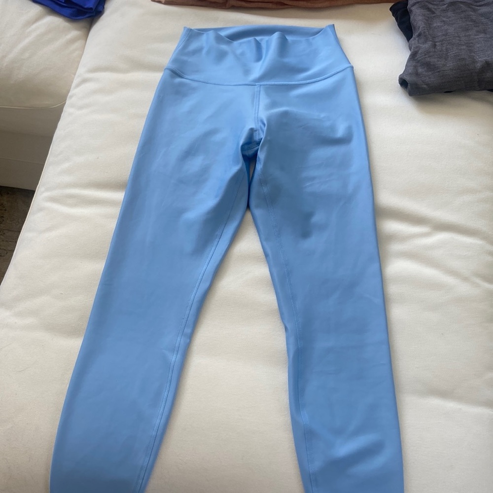 Light blue Alo sculpt leggings